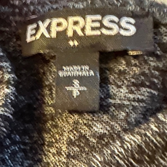 Express size small high low V-neck soft lightweight sweater - Picture 7 of 8